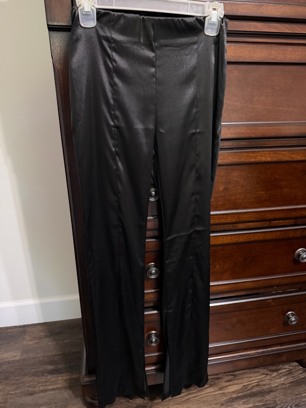 Mustard seed Black Women’s flare-Leg Stretch silk Pants -NWT